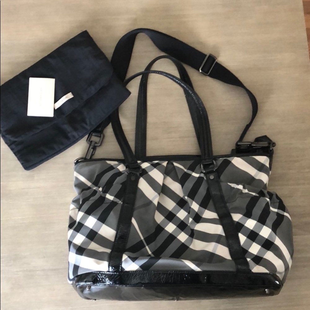 BURBERRY DIAPER BAG/PURSE